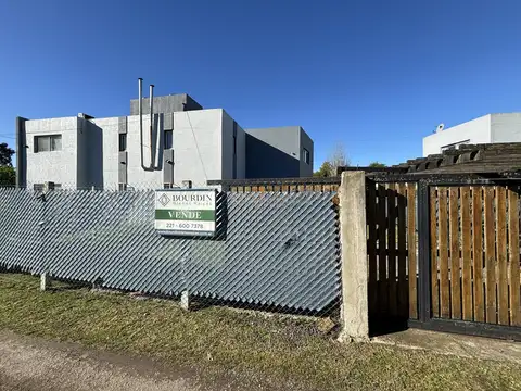 Depto Tipo Casa en Venta en Villa Elisa, USD 95.000