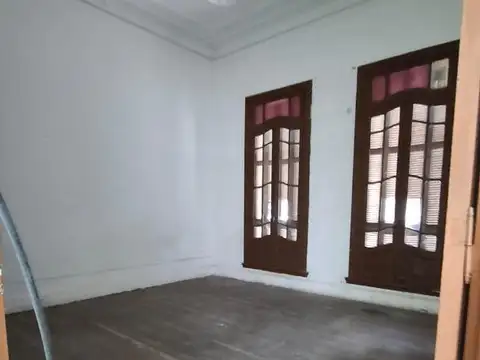 Casa 7 ambientes con 5 baños