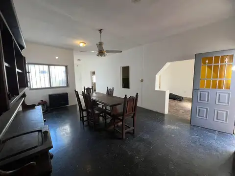 Casa en Venta en Valentin Alsina, USD 80.000