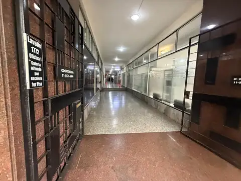 Local  comercial en Lavalle y Callao + FINANCIA!
