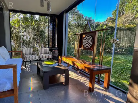 Casa en Venta con 6 cocheras