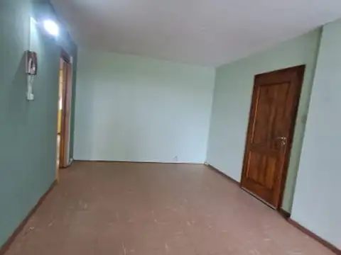 Departamento 5 ambientes con 1 baño