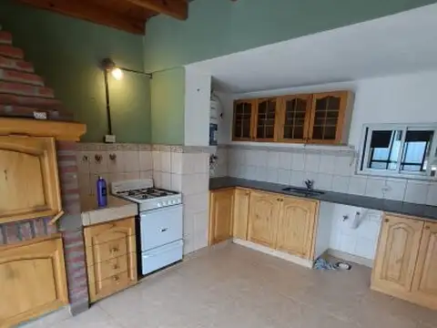 OPORTUNIDAD ÚNICA: AMPLIO DEPARTAMENTO DE 3 DORMITORIOS CON QUINCHO Y PARRILLA PROPIA EN BARRIO...
