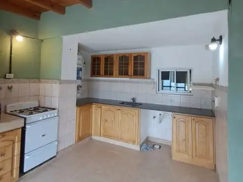 OPORTUNIDAD ÚNICA: AMPLIO DEPARTAMENTO DE 3 DORMITORIOS CON QUINCHO Y PARRILLA PROPIA EN BARRIO...