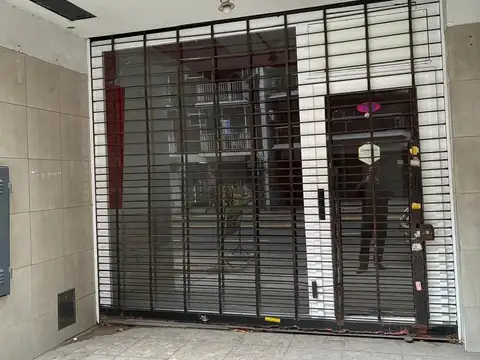 Av. Luis María Campos al 300