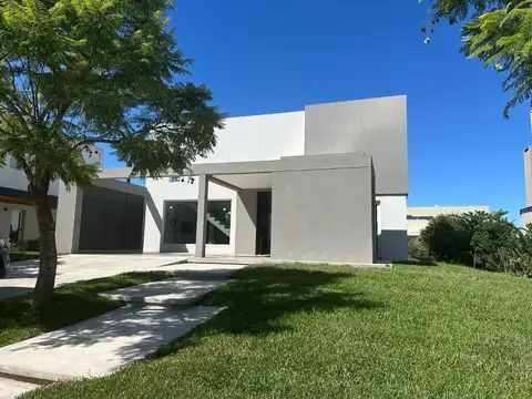 Excelente casa en Puertos, Barrio Vistas