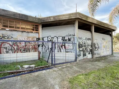 LOCAL | 186 M² | ESQUINA | LOSA PARA AMPLIAR | 3 BAÑOS | ITUZAINGÓ SUR