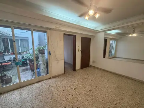 Avenida Rivadavia 6500, Piso 1°