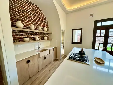 Casa en Venta en Nuestra Señora De Lourdes, USD 420.000