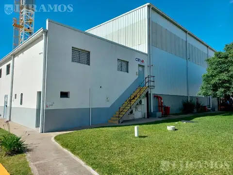 Depósito en  Garín