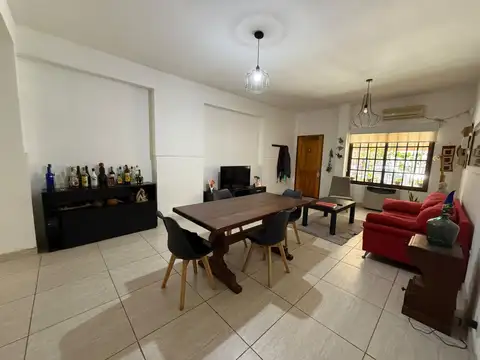 Depto Tipo Casa en Venta con 1 cocheras