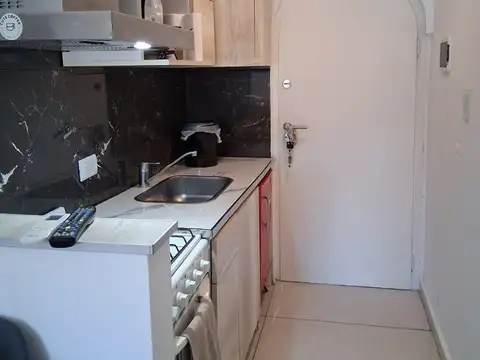 ALQUIER  RECICLADO Y AMOBLADO COCHERA