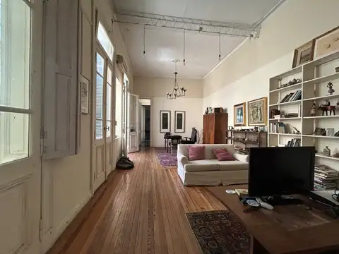 Departamento en Venta 106 años
