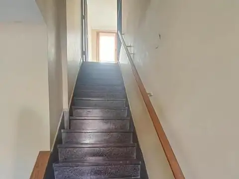 Depto Tipo Casa en Venta de 5 ambientes