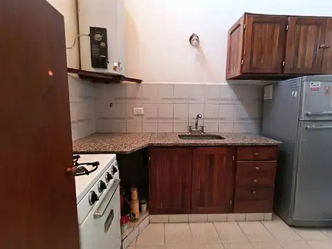 VENTA CASA DE TRES DORMITORIOS B° SALUD PUBLICA