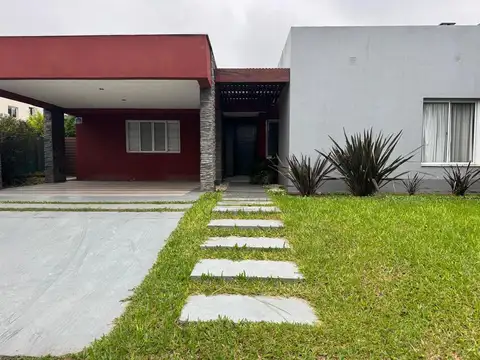 Casa en ALQUILER en Cerro Azul 