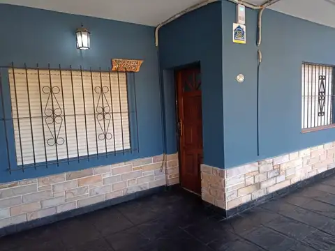 Juan A. Mazza e/ Presidente Ibañez y Doctor Feliz R. Burgos, Moron Sur, G.B.A Oeste