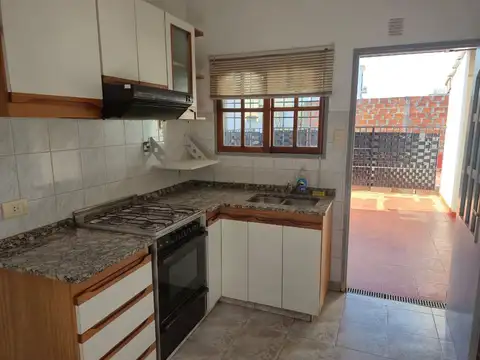Depto Tipo Casa en Venta de 6 ambientes