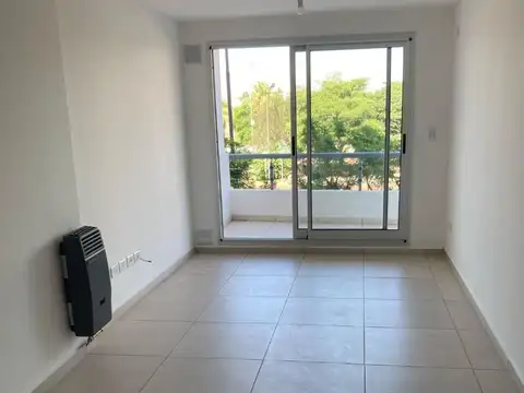 Departamento en Alquiler en Guemes, $ 540.000