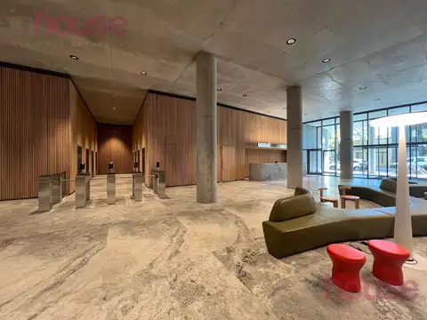 Oficina Monoambiente con 4 baños