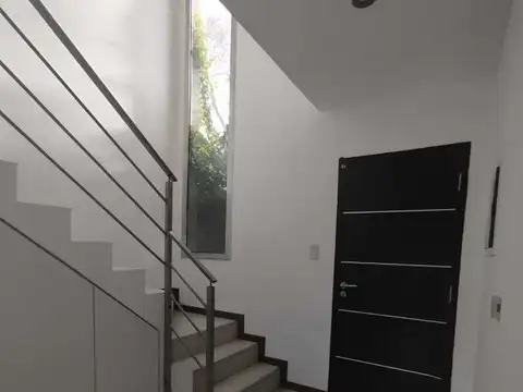 Casa en Alquiler de 3 dormitorios