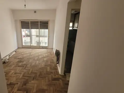 Av Corrientes 5900, Piso 7