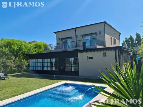IMPECABLE CASA EN VENTA   PILAR DEL ESTE - BARRIO SANTA GUADALUPE
