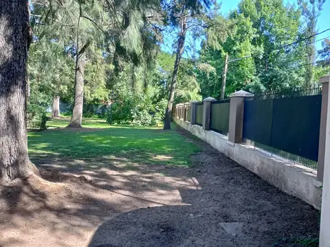Casa en Venta en Barrio Parque Leloir, USD 1.300.000