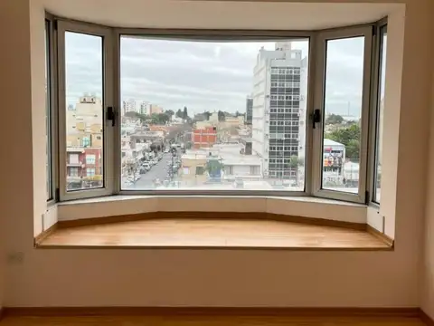 Departamento en Alquiler en Campana, $ 950.000