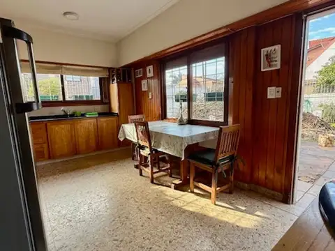 Casa en Venta en Burzaco, USD 160.000