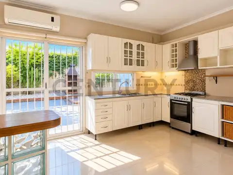 Venta Duplex 4 Ambientes Caseros Centro Cochera Patio Parrilla Apto Crédito
