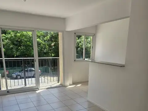 Departamento en Alquiler en Beccar, $ 760.000