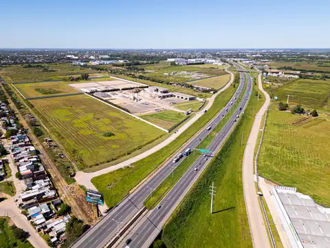 TERRENO DE 52.800M2 VENTA CAMPO PARA FRACCION LOGISTICA O INDUSTRIAL ROSARIO