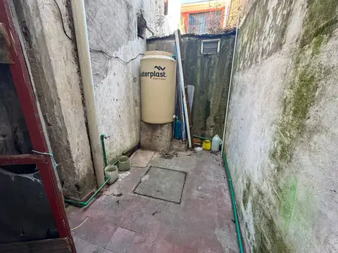 ALQUILER LOCAL ZONA MUNDIALISTA CON PATIO Y BAÑO