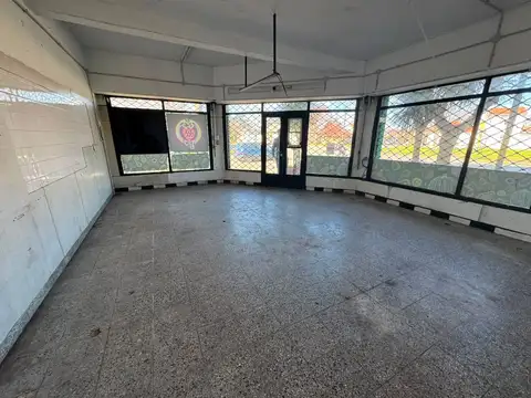 Avenida Lisandro de la Torre 500