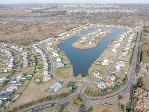 Terreno en Venta 20  mts Fondo