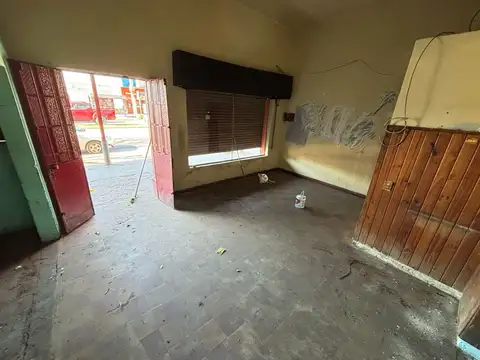 Local en Alquiler Via Púb.