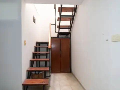 Depto Tipo Casa en Venta 33 años