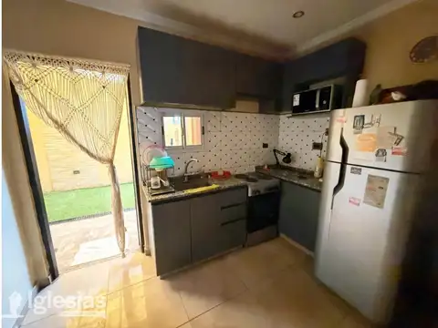 Depto Tipo Casa en Venta de 2 dormitorios