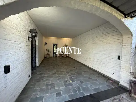 Casa en Venta en Adrogue, USD 320.000