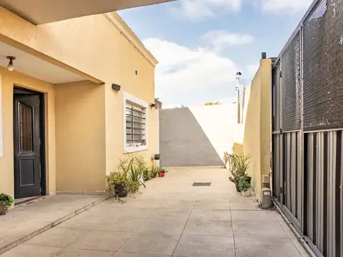 VENTA CASA RECICLADA C/JARDIN RINCON MILBERG TIGRE