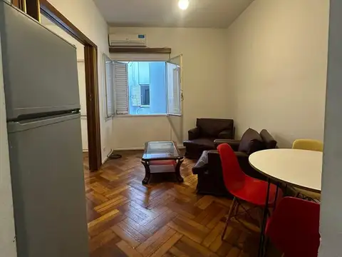 Tucuman e/ Luis Dellepiane y Montevideo