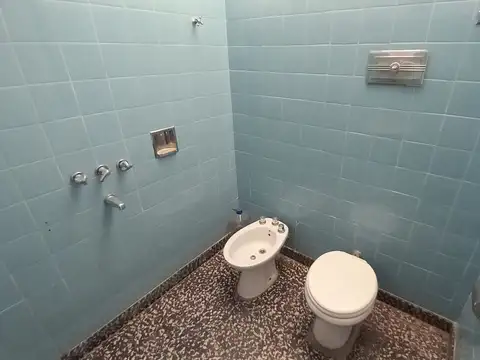 VENTA CASA DOS DORMITORIOS BARRIO CENTRO AMERICA