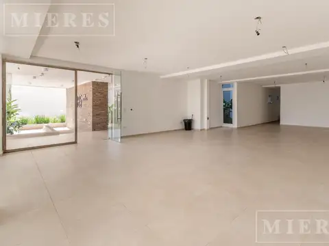 Local en Venta en Ciudad De Tigre, USD 170.000