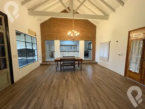 Casa en Venta y Alquiler en El Lauquen Club de Campo