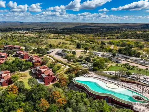 Terreno en Venta en Villa Giardino, USD 28.700