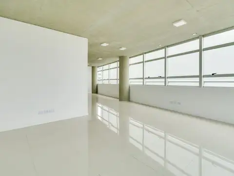 Venta con renta: Oficina premium 68m2 · Cochera fija  2 bauleras · Seg. 24 horas