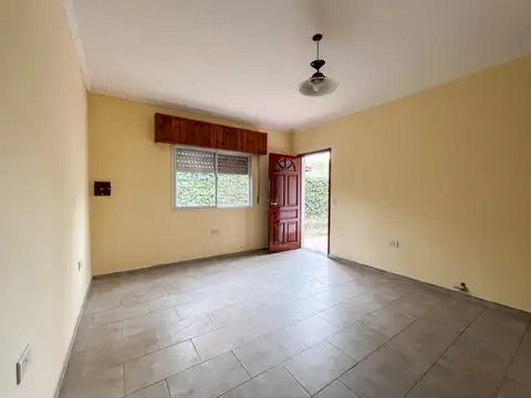 Depto Tipo Casa en Venta con 1 cocheras