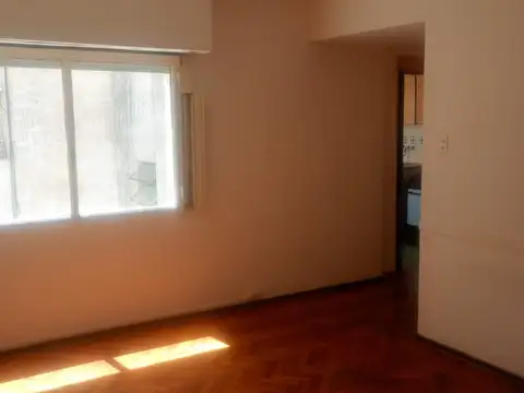 ALQUILER UN AMBIENTE FLORESTA