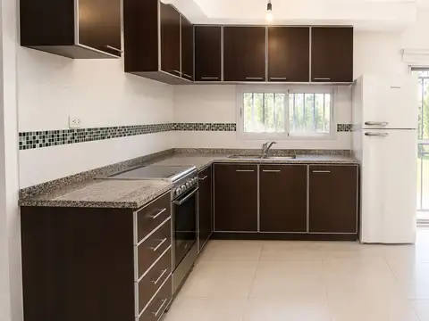 Casa 3 ambientes con 2 baños